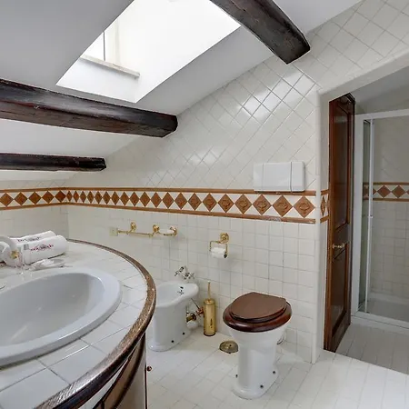 Via Dei Condotti Ii - Book We Do Apartment